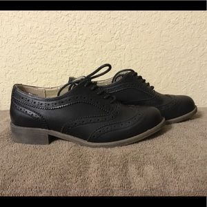 Ladies Black Oxfords